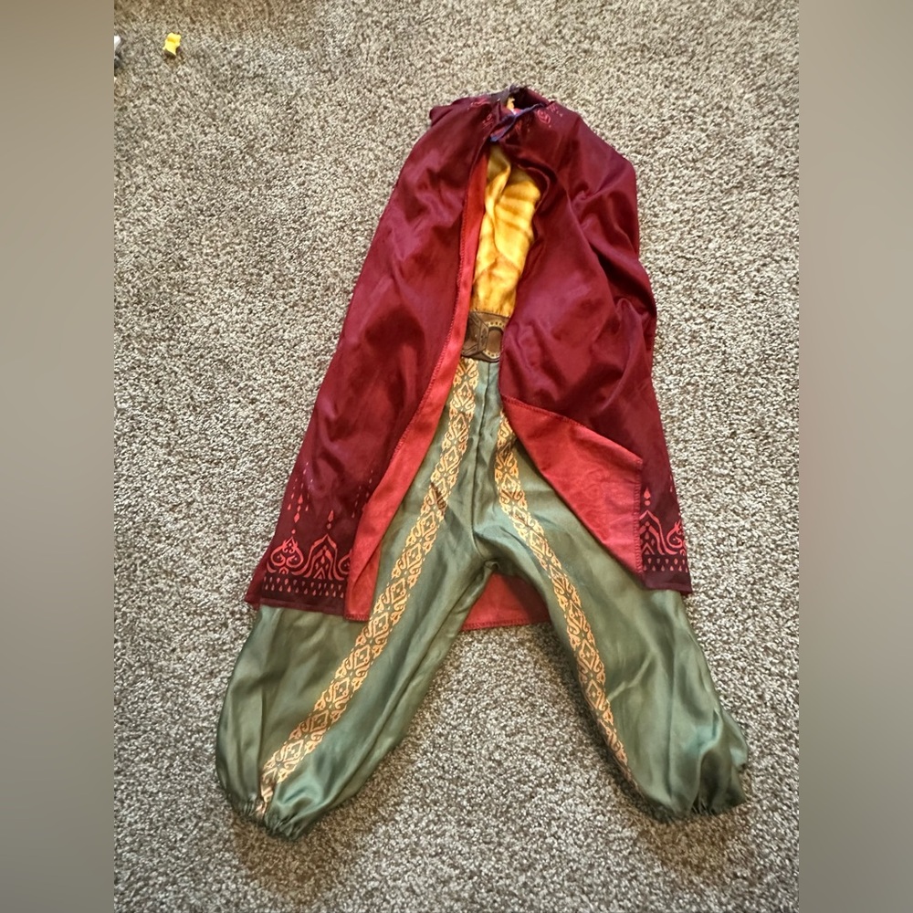 Disney’s Raya Costume Set